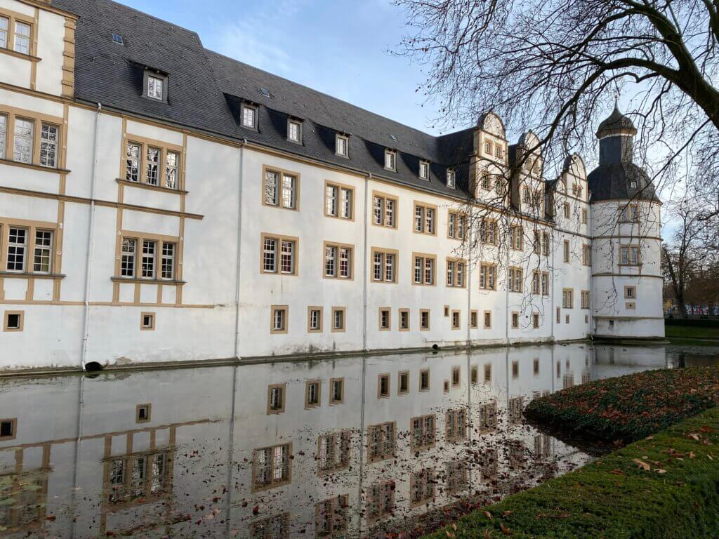 Schloß Neuhaus, Paderborn