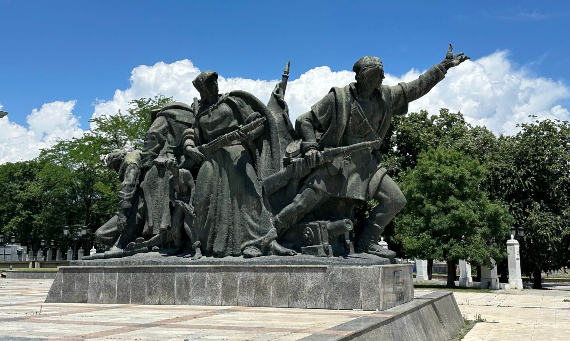 Monument to Skopje's Liberators, Скопје