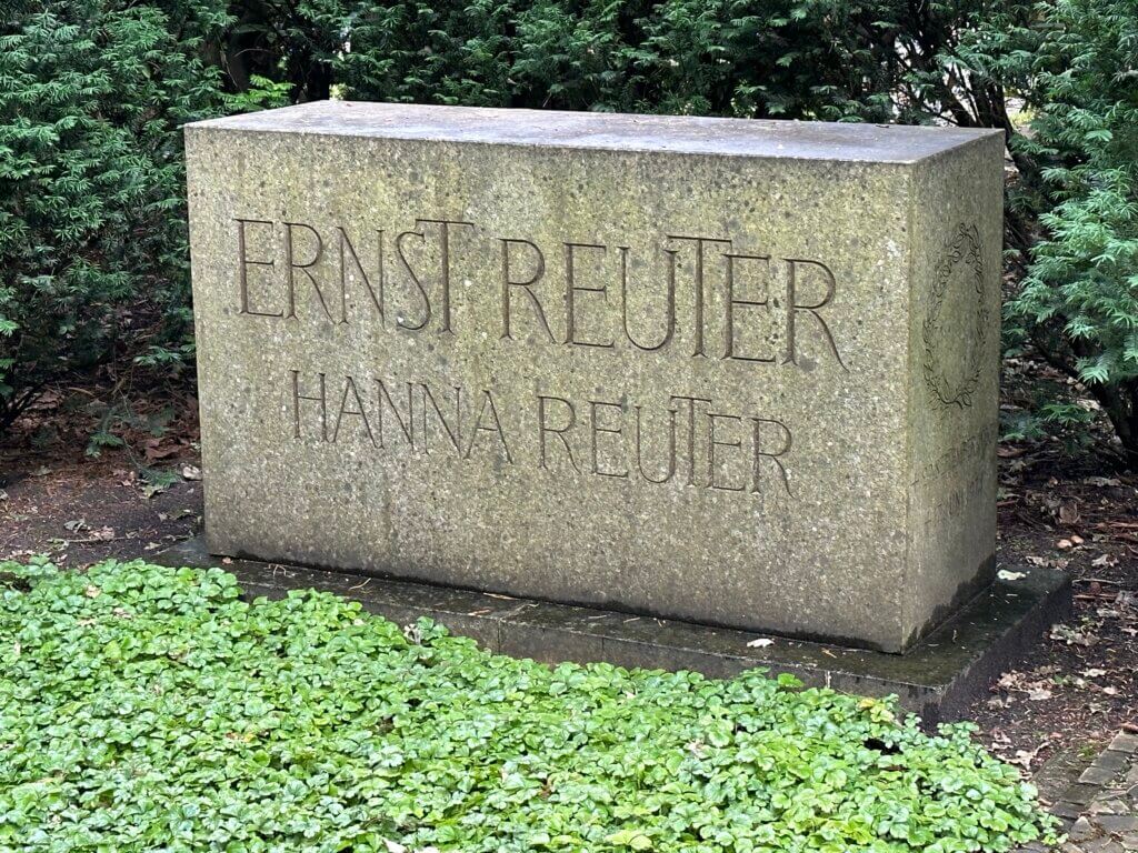 Ernst Reuter, Waldfriedhof Zehlendorf, Berlin