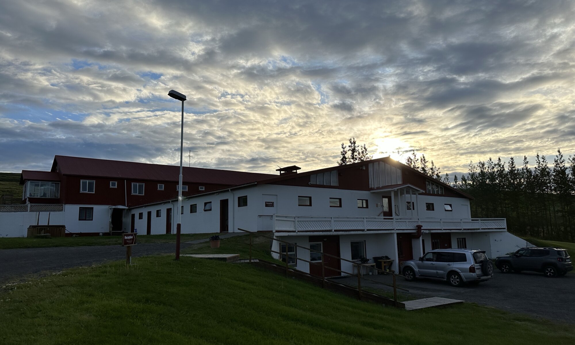 Narfastaðir, Laugar