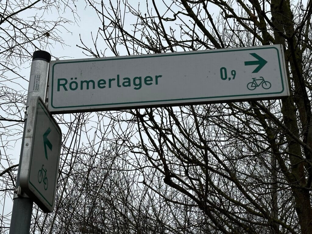 Signpost to Römerlager Hedemünden, Hann. Münden