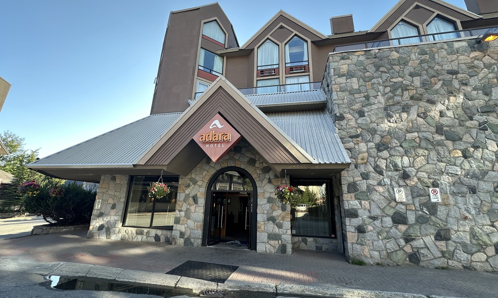 Adara Hotel, Whistler