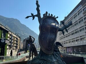 La Noblesse du temps de Salvador Dalí, Andorra la Vella