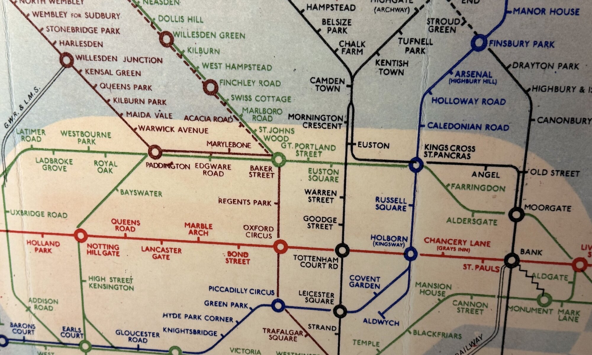 Old tube map from 1939, London