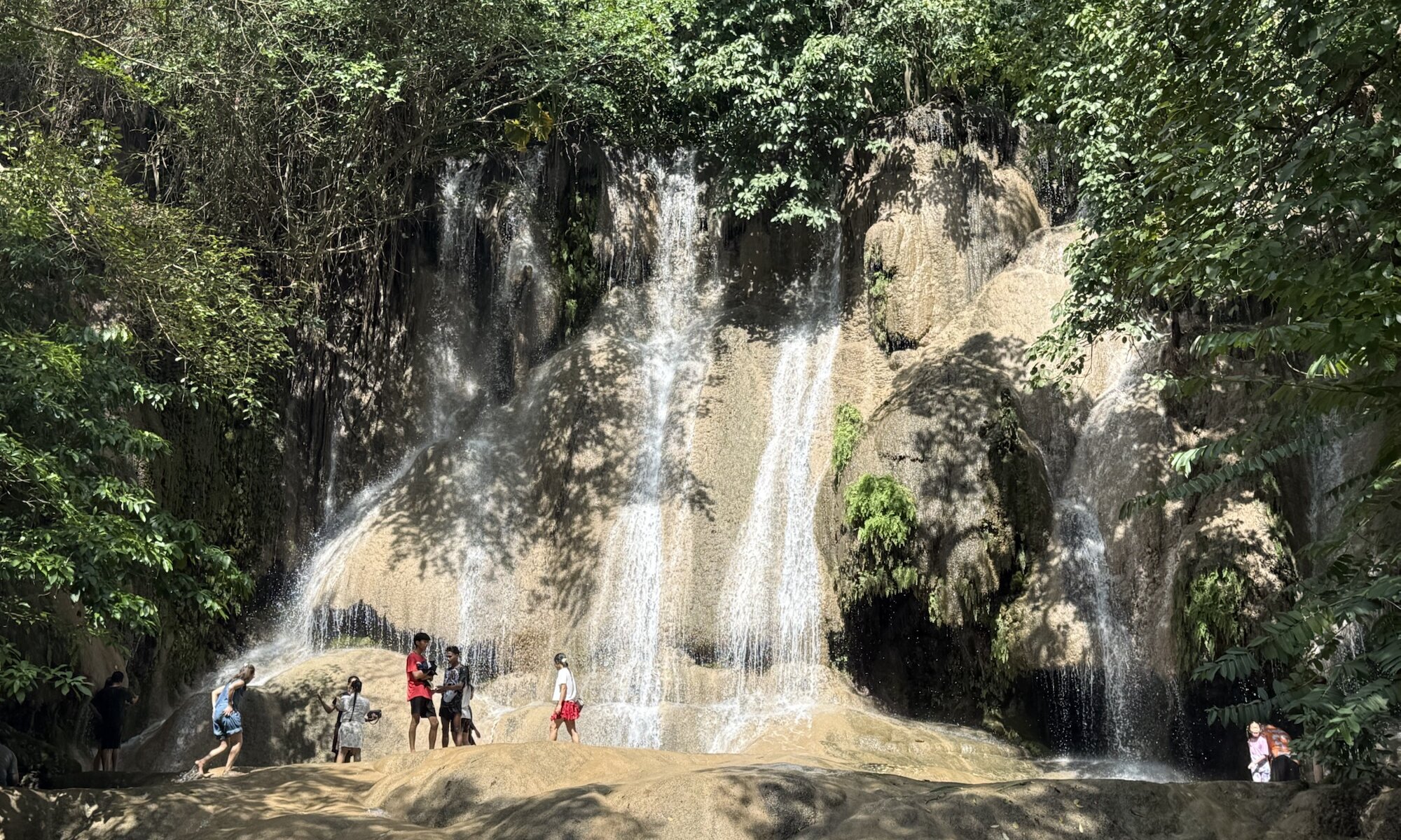 Sai Yok Noi waterfall, ไทรโยค